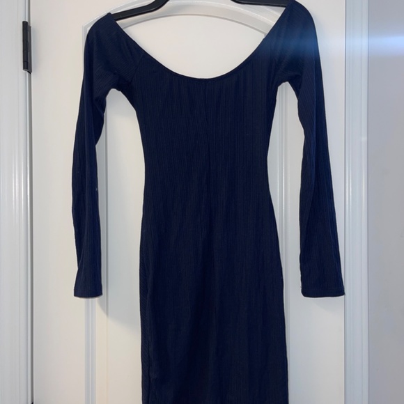 Dress - Picture 6 of 6